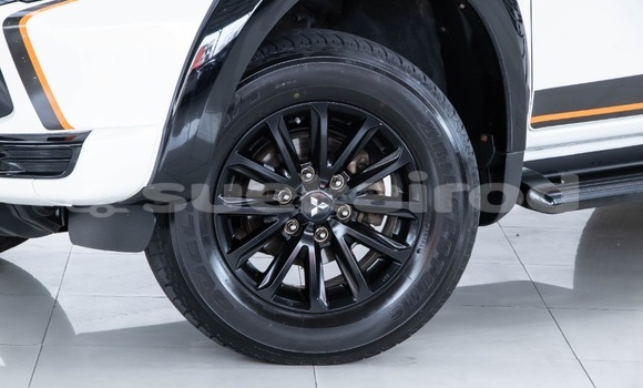 Buy Used Mitsubishi Triton White Car in Bangkok in Bangkok Buy Used Mitsubishi Triton White Car in Bangkok in Bangkok