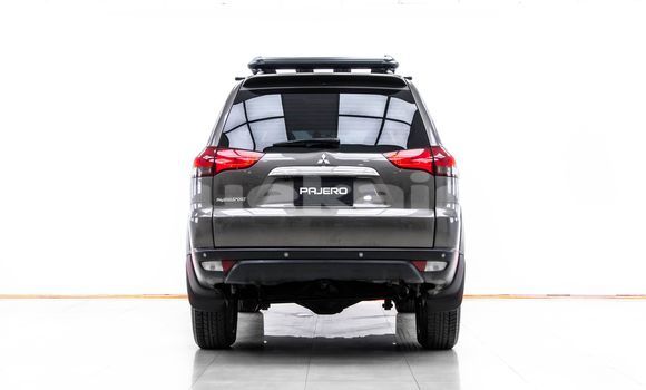 Buy Used Mitsubishi Pajero Brown Car in Bangkok in Bangkok Buy Used Mitsubishi Pajero Brown Car in Bangkok in Bangkok