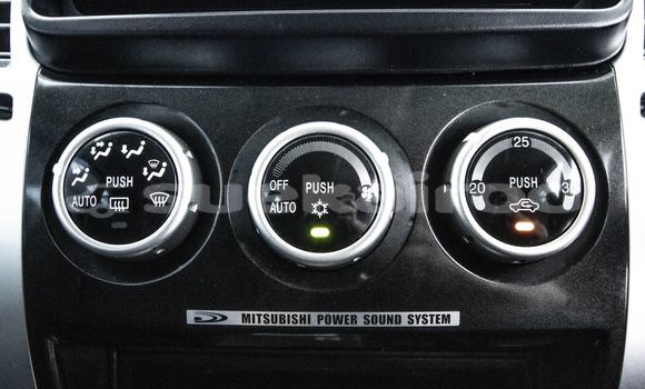 Buy Used Mitsubishi Pajero Brown Car in Bangkok in Bangkok Buy Used Mitsubishi Pajero Brown Car in Bangkok in Bangkok