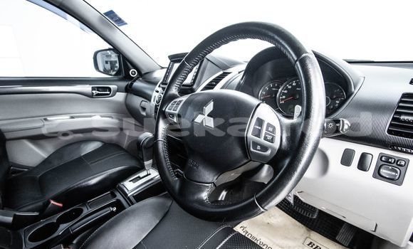 Buy Used Mitsubishi Pajero Brown Car in Bangkok in Bangkok Buy Used Mitsubishi Pajero Brown Car in Bangkok in Bangkok