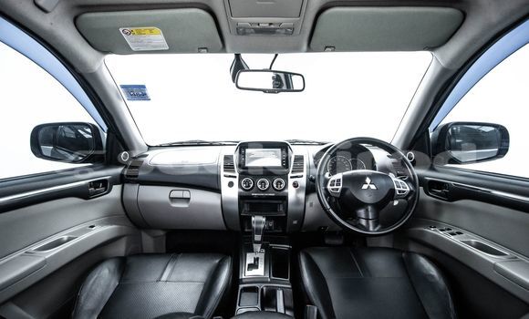 Buy Used Mitsubishi Pajero Brown Car in Bangkok in Bangkok Buy Used Mitsubishi Pajero Brown Car in Bangkok in Bangkok