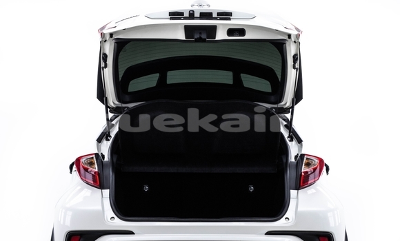 ซื้อ รถมือสอง Toyota C-HR ขาว รถยนต์ ใน %{เมือง} ใน กรุงเทพมหานคร ซื้อ รถมือสอง Toyota C-HR ขาว รถยนต์ ใน %{เมือง} ใน กรุงเทพมหานคร