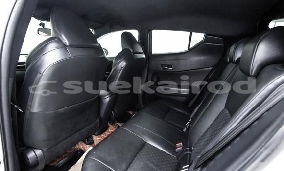 ซื้อ รถมือสอง Toyota C-HR ขาว รถยนต์ ใน %{เมือง} ใน กรุงเทพมหานคร ซื้อ รถมือสอง Toyota C-HR ขาว รถยนต์ ใน %{เมือง} ใน กรุงเทพมหานคร