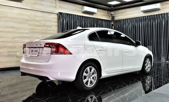 ซื้อ รถมือสอง Volvo S60 ขาว รถยนต์ ใน %{เมือง} ใน กรุงเทพมหานคร ซื้อ รถมือสอง Volvo S60 ขาว รถยนต์ ใน %{เมือง} ใน กรุงเทพมหานคร