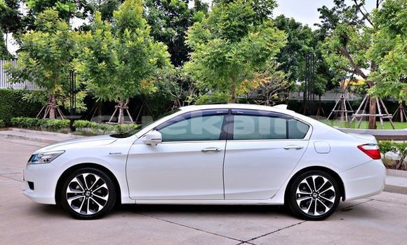 ซื้อ รถมือสอง Honda Accord ขาว รถยนต์ ใน %{เมือง} ใน กรุงเทพมหานคร ซื้อ รถมือสอง Honda Accord ขาว รถยนต์ ใน %{เมือง} ใน กรุงเทพมหานคร
