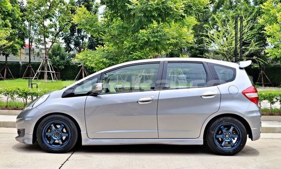 ซื้อ รถมือสอง Honda Jazz เงิน รถยนต์ ใน %{เมือง} ใน กรุงเทพมหานคร ซื้อ รถมือสอง Honda Jazz เงิน รถยนต์ ใน %{เมือง} ใน กรุงเทพมหานคร