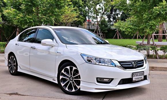 Buy Used Honda Accord White Car in Bangkok in Bangkok Buy Used Honda Accord White Car in Bangkok in Bangkok
