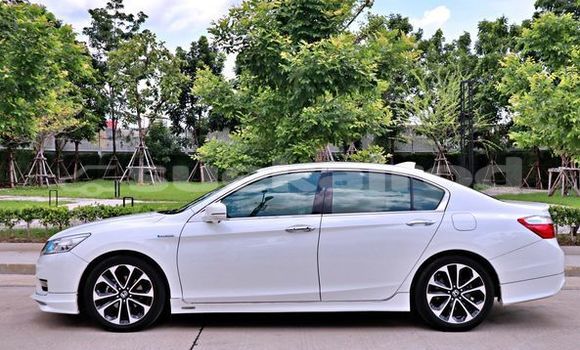 Buy Used Honda Accord White Car in Bangkok in Bangkok Buy Used Honda Accord White Car in Bangkok in Bangkok