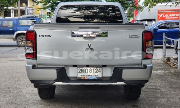 Buy Used Mitsubishi Van White Truck in Bangkok in Bangkok Buy Used Mitsubishi Van White Truck in Bangkok in Bangkok