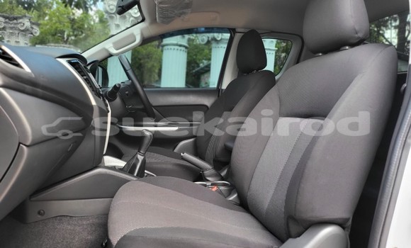 Buy Used Mitsubishi Van White Truck in Bangkok in Bangkok Buy Used Mitsubishi Van White Truck in Bangkok in Bangkok