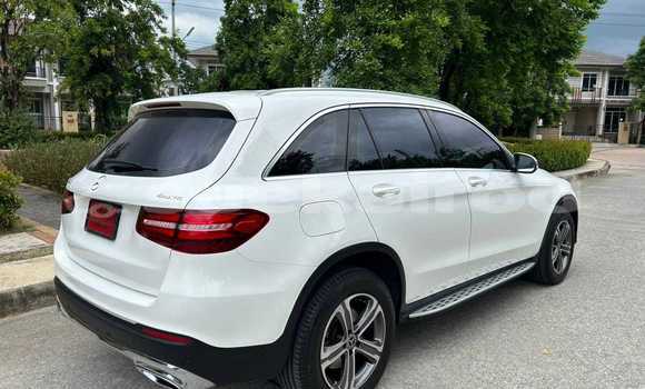 Buy Used Mercedes-Benz GLC White Car in Bangkok in Bangkok Buy Used Mercedes-Benz GLC White Car in Bangkok in Bangkok