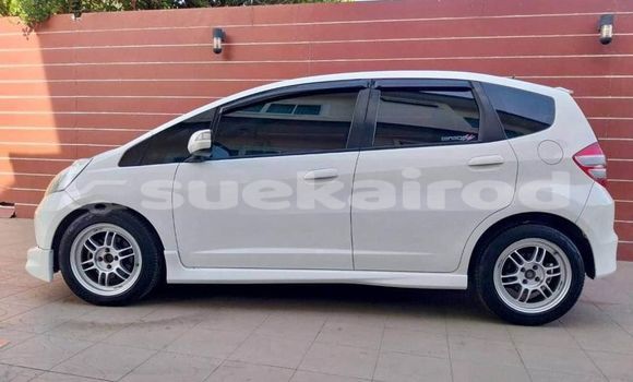 ซื้อ รถมือสอง Honda Jazz ขาว รถยนต์ ใน %{เมือง} ใน กรุงเทพมหานคร ซื้อ รถมือสอง Honda Jazz ขาว รถยนต์ ใน %{เมือง} ใน กรุงเทพมหานคร