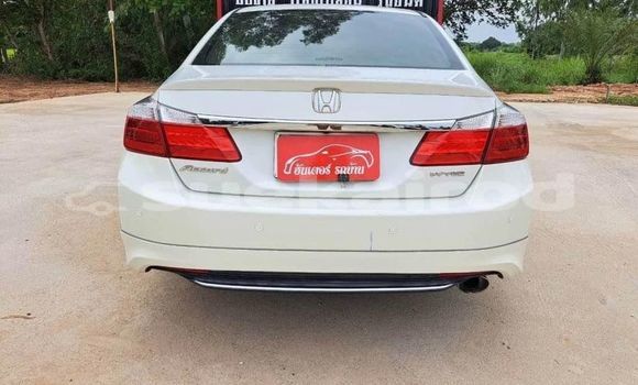 ซื้อ รถมือสอง Toyota Aqua ขาว รถยนต์ ใน %{เมือง} ใน กรุงเทพมหานคร ซื้อ รถมือสอง Toyota Aqua ขาว รถยนต์ ใน %{เมือง} ใน กรุงเทพมหานคร