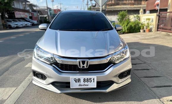 ซื้อ รถมือสอง Honda City อื่น ๆ รถยนต์ ใน %{เมือง} ใน กรุงเทพมหานคร