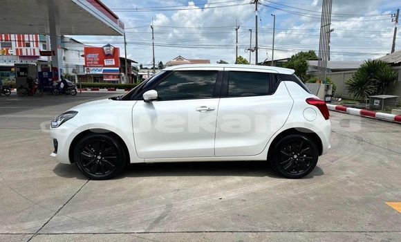 ซื้อ รถมือสอง Suzuki Swift ขาว รถยนต์ ใน %{เมือง} ใน กรุงเทพมหานคร ซื้อ รถมือสอง Suzuki Swift ขาว รถยนต์ ใน %{เมือง} ใน กรุงเทพมหานคร