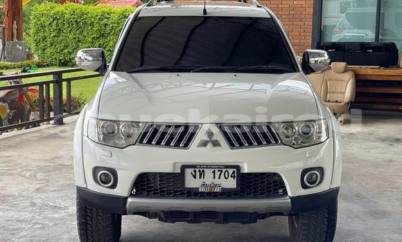 ซื้อ รถมือสอง Mitsubishi Pajero ขาว รถยนต์ ใน %{เมือง} ใน กรุงเทพมหานคร