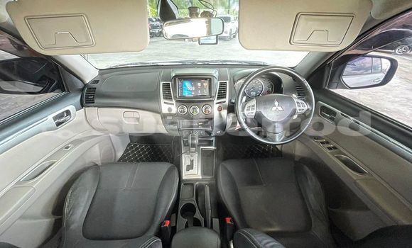 Buy Used Mitsubishi Pajero White Car in Bangkok in Bangkok Buy Used Mitsubishi Pajero White Car in Bangkok in Bangkok