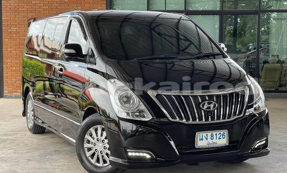 ซื้อ รถมือสอง Hyundai H1 สีดำ รถยนต์ ใน %{เมือง} ใน กรุงเทพมหานคร