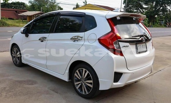 ซื้อ รถมือสอง Honda Jazz ขาว รถยนต์ ใน %{เมือง} ใน กรุงเทพมหานคร ซื้อ รถมือสอง Honda Jazz ขาว รถยนต์ ใน %{เมือง} ใน กรุงเทพมหานคร