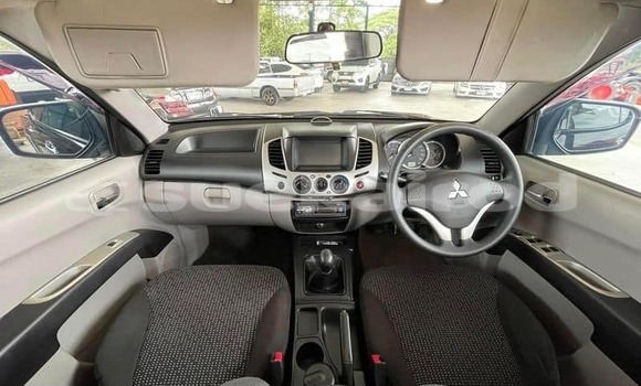 ซื้อ รถมือสอง Mitsubishi Triton สีดำ รถยนต์ ใน %{เมือง} ใน กรุงเทพมหานคร ซื้อ รถมือสอง Mitsubishi Triton สีดำ รถยนต์ ใน %{เมือง} ใน กรุงเทพมหานคร