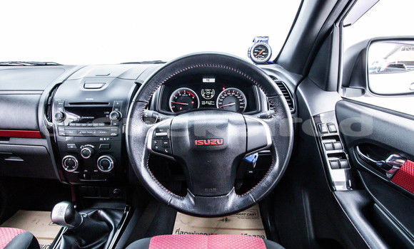 Buy Used Isuzu D-Max White Car in Bangkok in Bangkok Buy Used Isuzu D-Max White Car in Bangkok in Bangkok