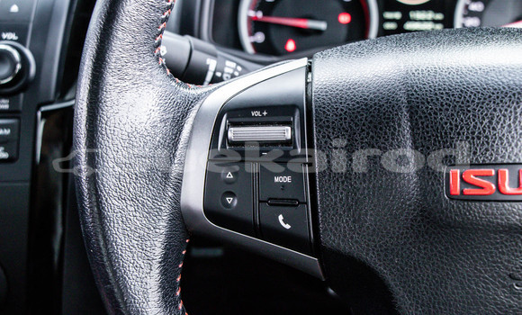 Buy Used Isuzu D-Max White Car in Bangkok in Bangkok Buy Used Isuzu D-Max White Car in Bangkok in Bangkok