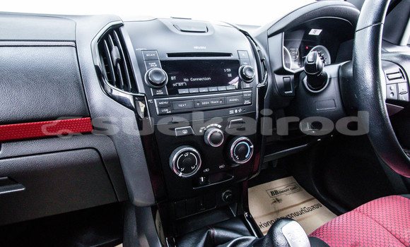 Buy Used Isuzu D-Max White Car in Bangkok in Bangkok Buy Used Isuzu D-Max White Car in Bangkok in Bangkok