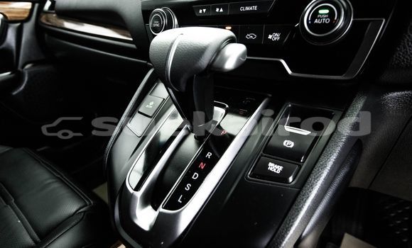 Buy Used Honda CR-V White Car in Bangkok in Bangkok Buy Used Honda CR-V White Car in Bangkok in Bangkok