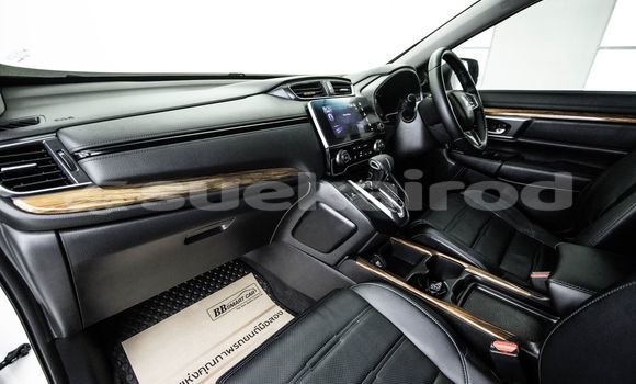 Buy Used Honda CR-V White Car in Bangkok in Bangkok Buy Used Honda CR-V White Car in Bangkok in Bangkok