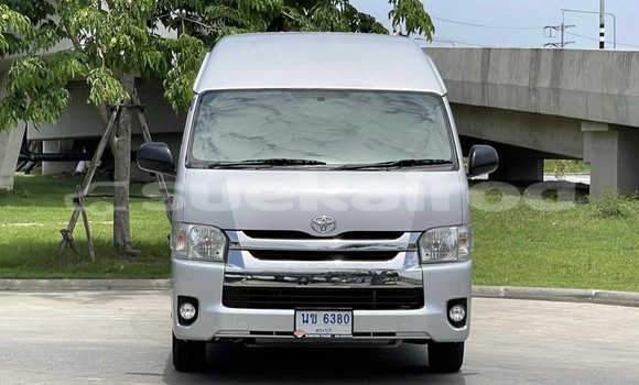 Buy Used Toyota Commuter Other Car in Bangkok in Bangkok Buy Used Toyota Commuter Other Car in Bangkok in Bangkok