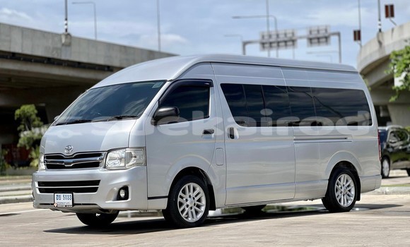 Buy Used Toyota Commuter Other Car in Bangkok in Bangkok