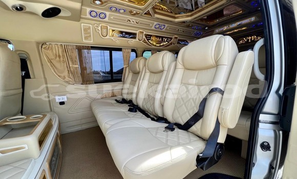 Buy Used Toyota Commuter Other Car in Bangkok in Bangkok Buy Used Toyota Commuter Other Car in Bangkok in Bangkok