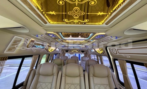 Buy Used Toyota Commuter Other Car in Bangkok in Bangkok Buy Used Toyota Commuter Other Car in Bangkok in Bangkok