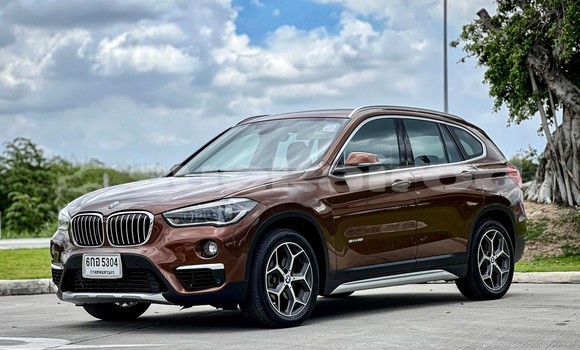 ซื้อ รถมือสอง BMW X1 สีน้ำตาล รถยนต์ ใน %{เมือง} ใน กรุงเทพมหานคร