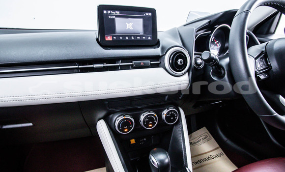 ซื้อ รถมือสอง Mazda 2 ขาว รถยนต์ ใน %{เมือง} ใน กรุงเทพมหานคร ซื้อ รถมือสอง Mazda 2 ขาว รถยนต์ ใน %{เมือง} ใน กรุงเทพมหานคร