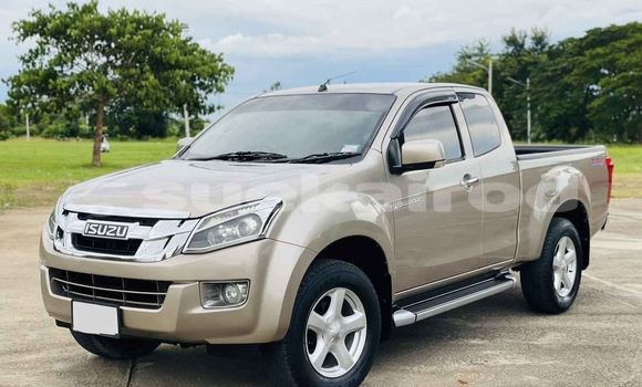 ซื้อ รถมือสอง Isuzu D-Max อื่น ๆ รถยนต์ ใน %{เมือง} ใน กรุงเทพมหานคร