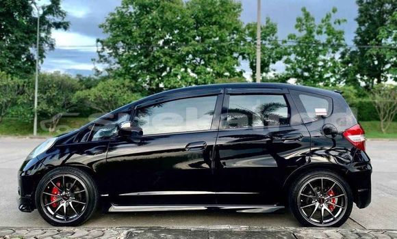 ซื้อ รถมือสอง Honda Jazz สีดำ รถยนต์ ใน %{เมือง} ใน กรุงเทพมหานคร ซื้อ รถมือสอง Honda Jazz สีดำ รถยนต์ ใน %{เมือง} ใน กรุงเทพมหานคร