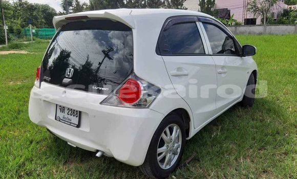 ซื้อ รถมือสอง Honda Brio ขาว รถยนต์ ใน %{เมือง} ใน กรุงเทพมหานคร ซื้อ รถมือสอง Honda Brio ขาว รถยนต์ ใน %{เมือง} ใน กรุงเทพมหานคร