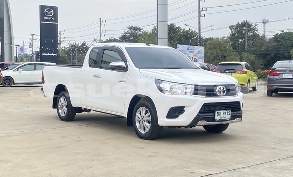 Buy Used Toyota Fortuner White Car in Chiang Mai in Chiang Mai Buy Used Toyota Fortuner White Car in Chiang Mai in Chiang Mai