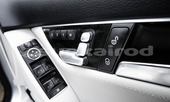 Buy Used Mercedes-Benz C-klasse Silver Car in Bangkok in Bangkok Buy Used Mercedes-Benz C-klasse Silver Car in Bangkok in Bangkok