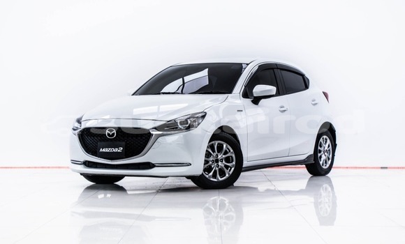 ซื้อ รถมือสอง Mazda 2 ขาว รถยนต์ ใน %{เมือง} ใน กรุงเทพมหานคร