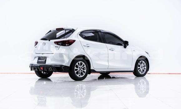 ซื้อ รถมือสอง Mazda 2 ขาว รถยนต์ ใน %{เมือง} ใน กรุงเทพมหานคร ซื้อ รถมือสอง Mazda 2 ขาว รถยนต์ ใน %{เมือง} ใน กรุงเทพมหานคร