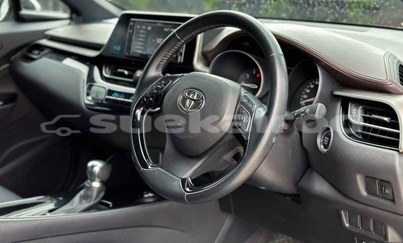 ซื้อ รถมือสอง Toyota C-HR ขาว รถยนต์ ใน %{เมือง} ใน กรุงเทพมหานคร ซื้อ รถมือสอง Toyota C-HR ขาว รถยนต์ ใน %{เมือง} ใน กรุงเทพมหานคร