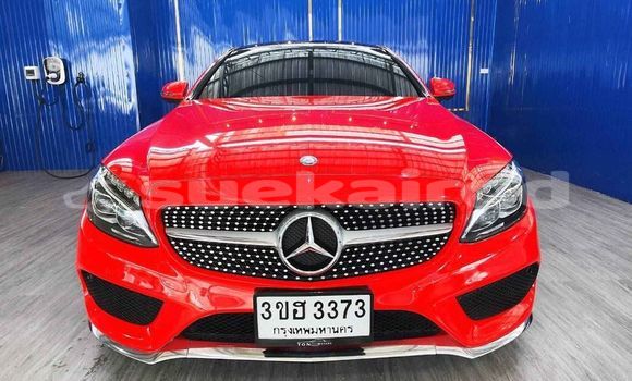 ซื้อ รถมือสอง Mercedes‒Benz C–Class สีแดง รถยนต์ ใน %{เมือง} ใน กรุงเทพมหานคร