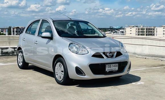 ซื้อ รถมือสอง Nissan March อื่น ๆ รถยนต์ ใน %{เมือง} ใน กรุงเทพมหานคร