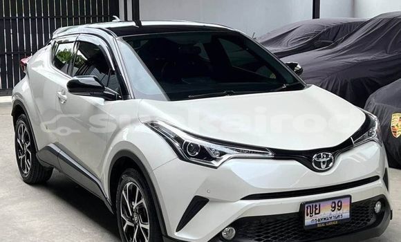 Buy Used Toyota C-HR White Car in Bangkok in Bangkok Buy Used Toyota C-HR White Car in Bangkok in Bangkok