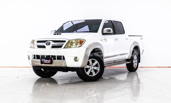 ซื้อ รถมือสอง Toyota Hiluxe VIGO ขาว รถยนต์ ใน %{เมือง} ใน กรุงเทพมหานคร
