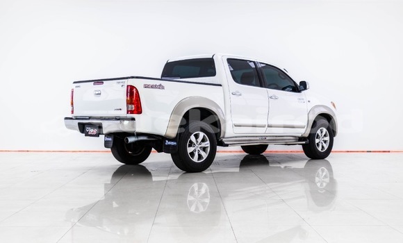 ซื้อ รถมือสอง Toyota Hiluxe VIGO ขาว รถยนต์ ใน %{เมือง} ใน กรุงเทพมหานคร ซื้อ รถมือสอง Toyota Hiluxe VIGO ขาว รถยนต์ ใน %{เมือง} ใน กรุงเทพมหานคร