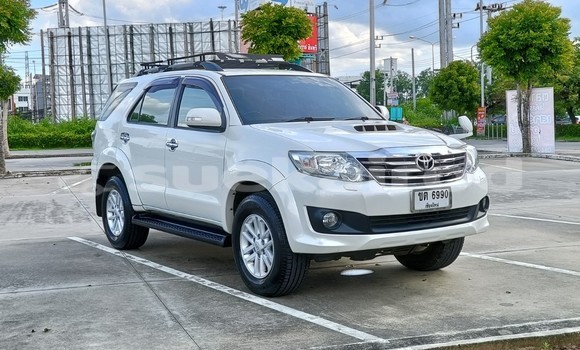ซื้อ รถมือสอง Toyota Fortuner ขาว รถยนต์ ใน %{เมือง} ใน เชียงใหม่ ซื้อ รถมือสอง Toyota Fortuner ขาว รถยนต์ ใน %{เมือง} ใน เชียงใหม่