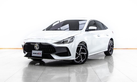 ซื้อ รถมือสอง MG 5 ขาว รถยนต์ ใน %{เมือง} ใน กรุงเทพมหานคร